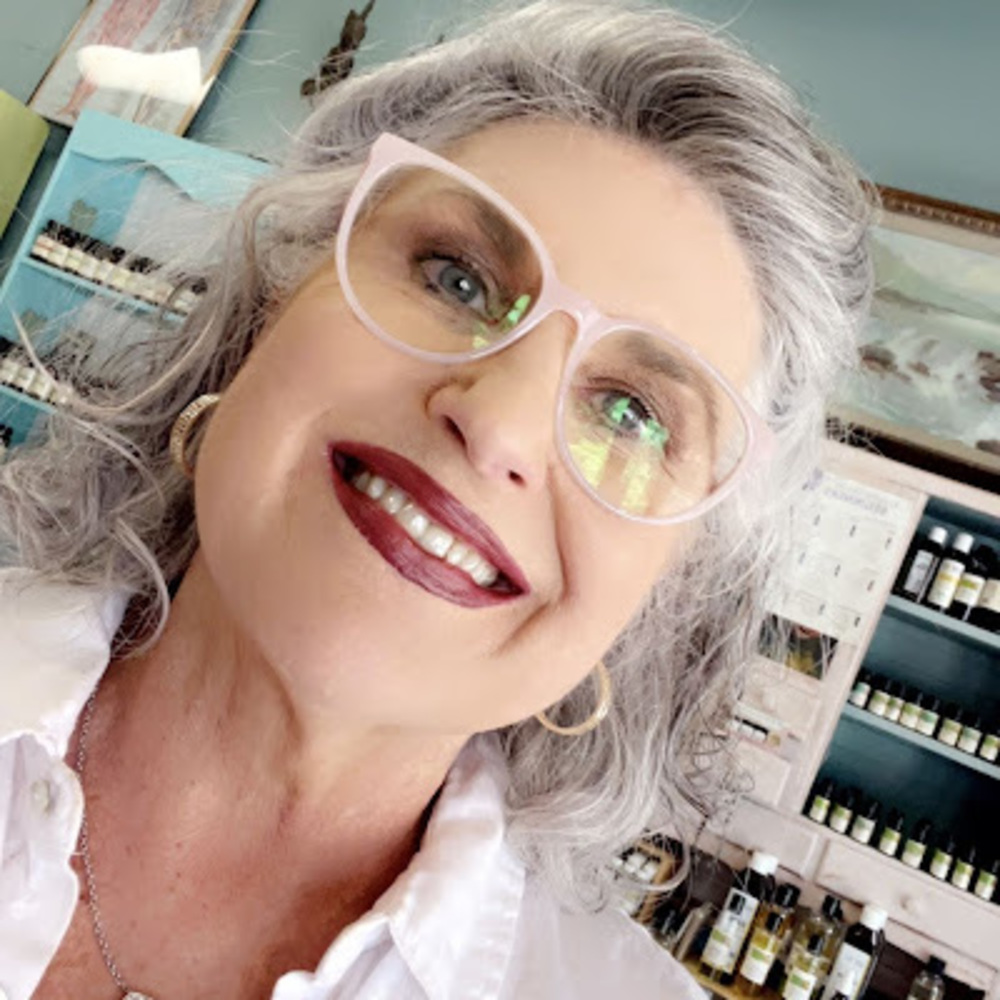 Meet your Posher, Mari